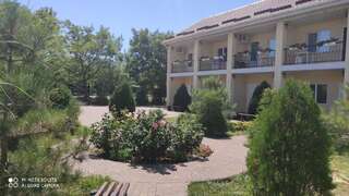 Фото Апартаменты Guest House "Willa Yana" г. Novo-Konstantinovka